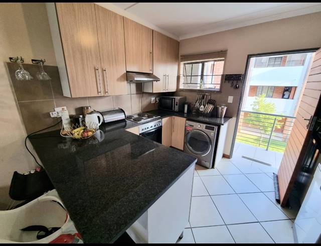 2 BEDROOM APARTMENT FOR SALE IN NOORDWYK